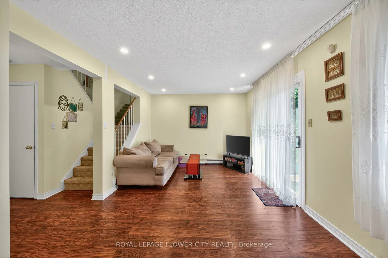 16, Gleneaden, Northgate, Brampton