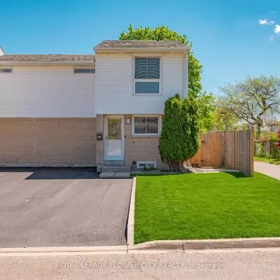 16, Gleneaden, Northgate, Brampton