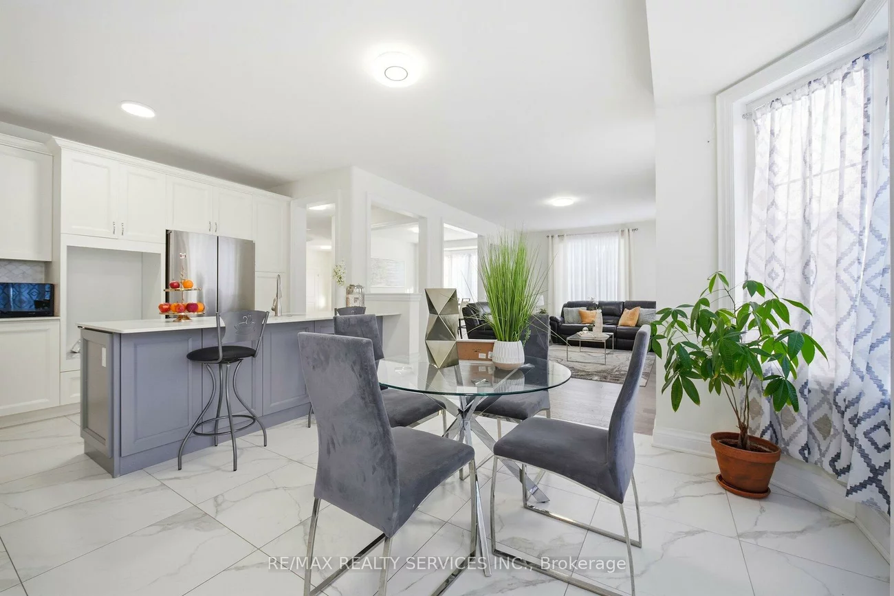 15, Farringdon, Northwest Brampton, Brampton