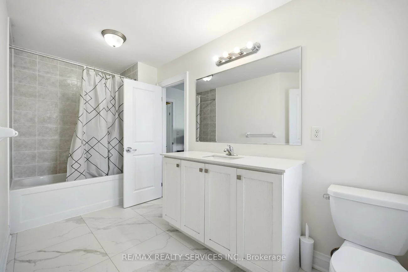 15, Farringdon, Northwest Brampton, Brampton