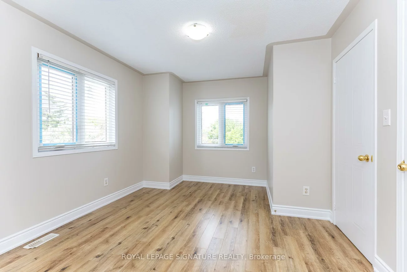 60, Blue Spruce, Sandringham-Wellington, Brampton