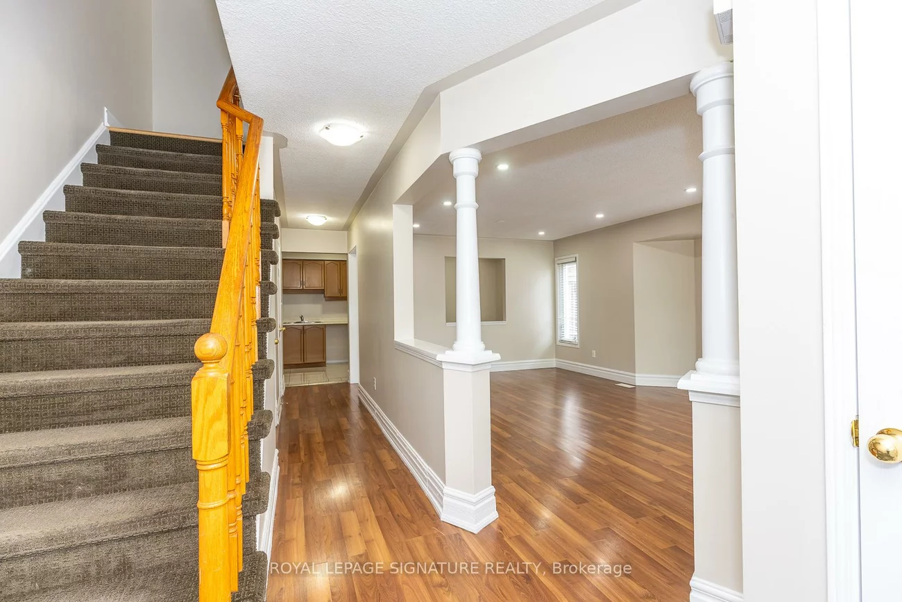 60, Blue Spruce, Sandringham-Wellington, Brampton