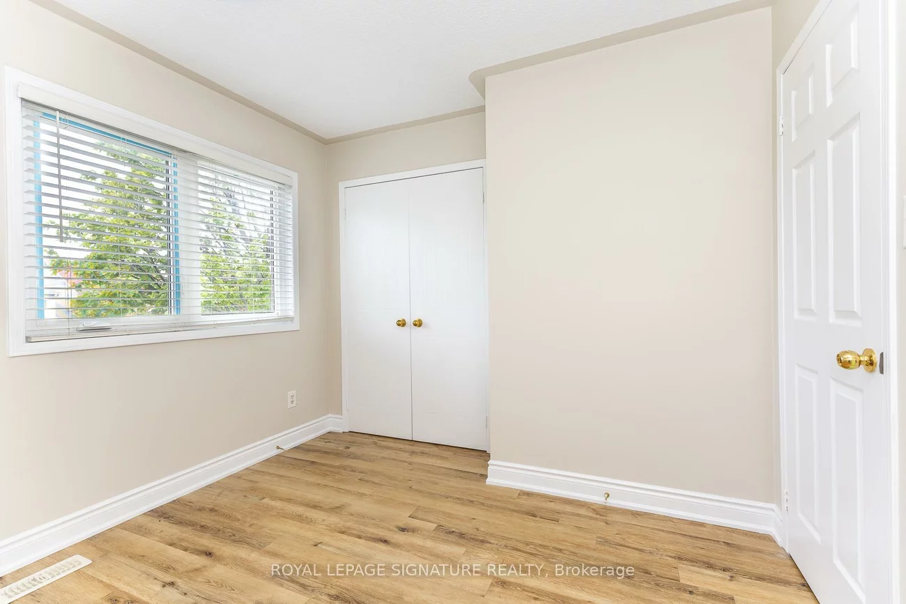 60, Blue Spruce, Sandringham-Wellington, Brampton