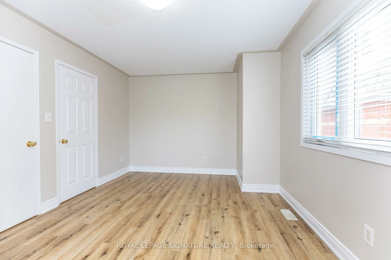 60, Blue Spruce, Sandringham-Wellington, Brampton