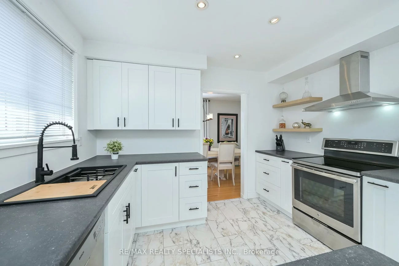 8, Beechwood, Avondale, Brampton