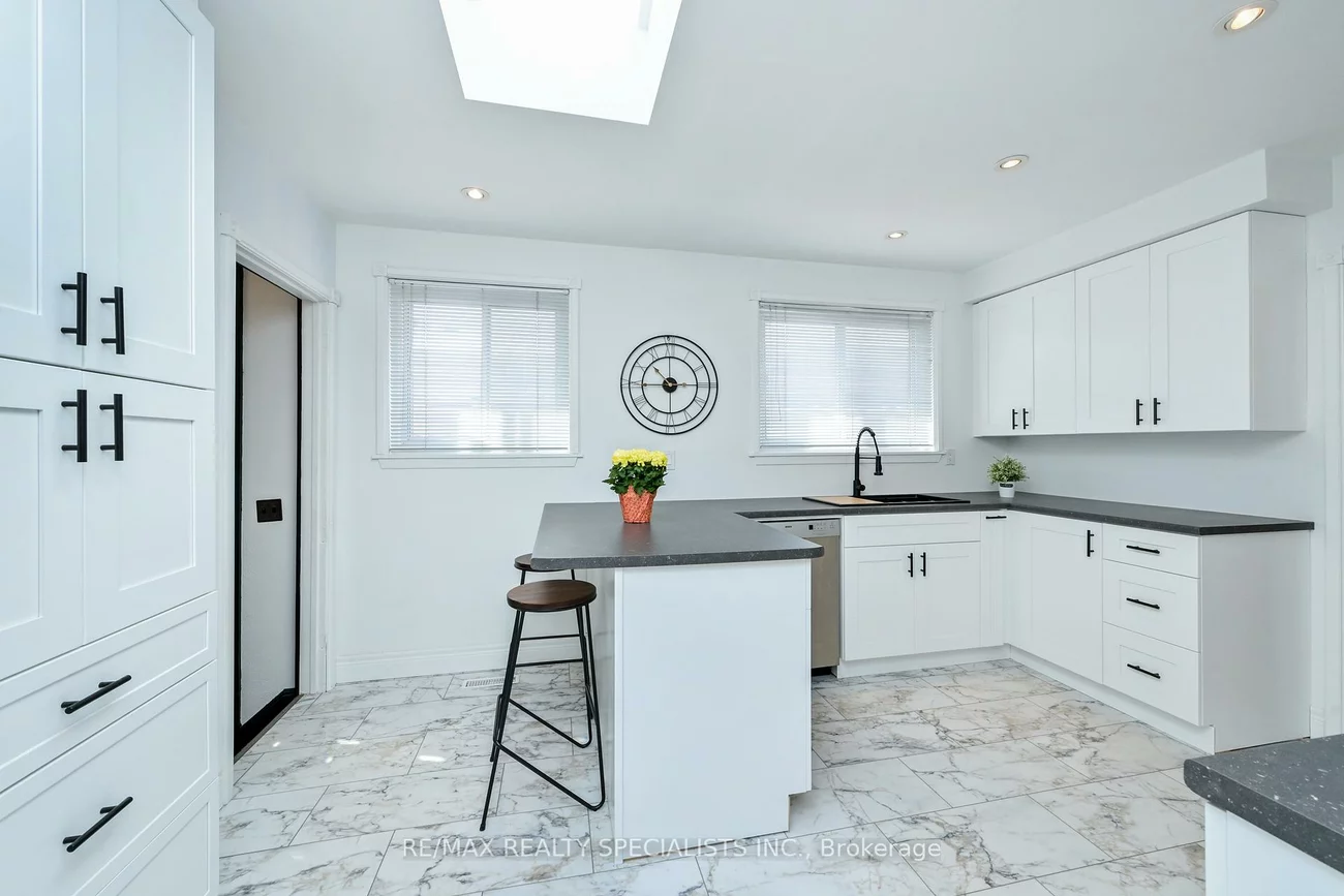 8, Beechwood, Avondale, Brampton