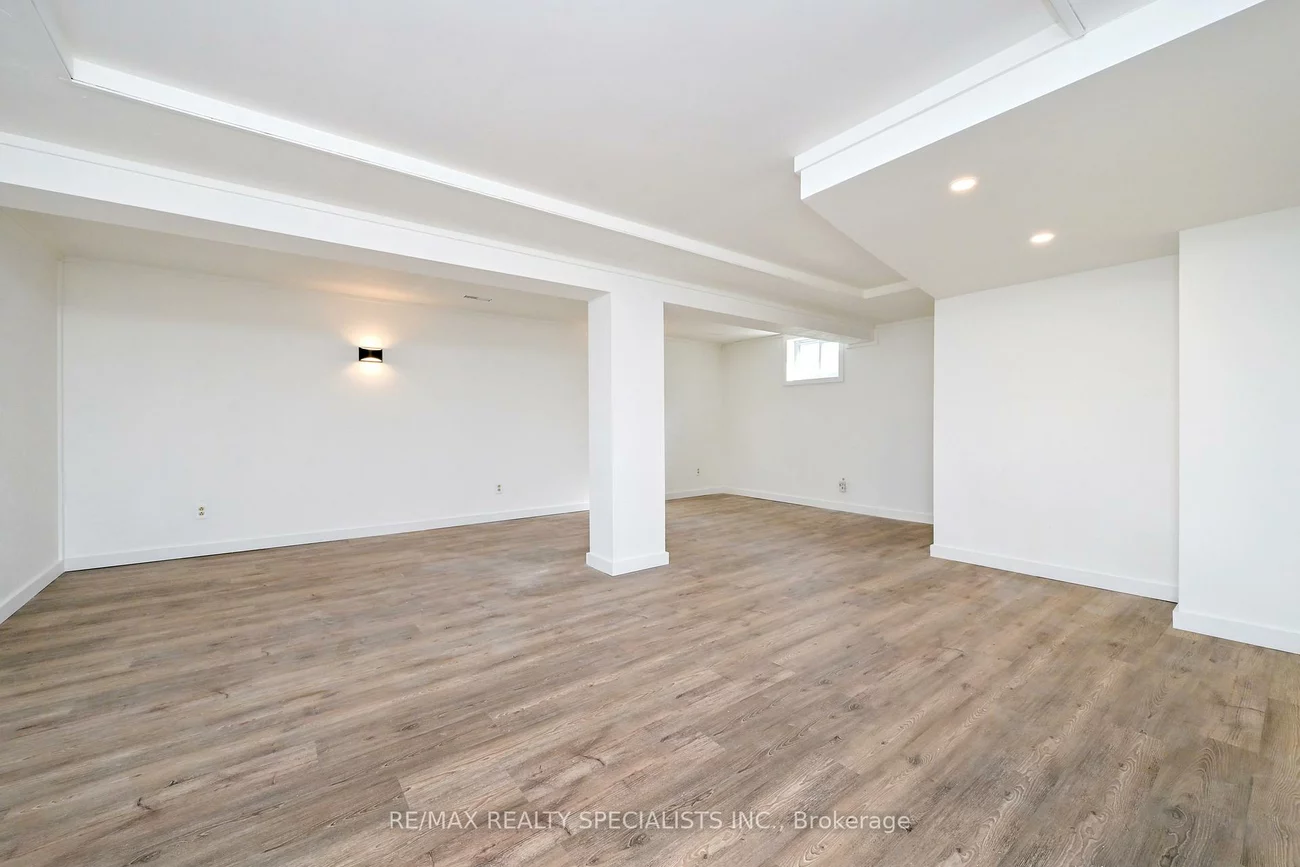 8, Beechwood, Avondale, Brampton