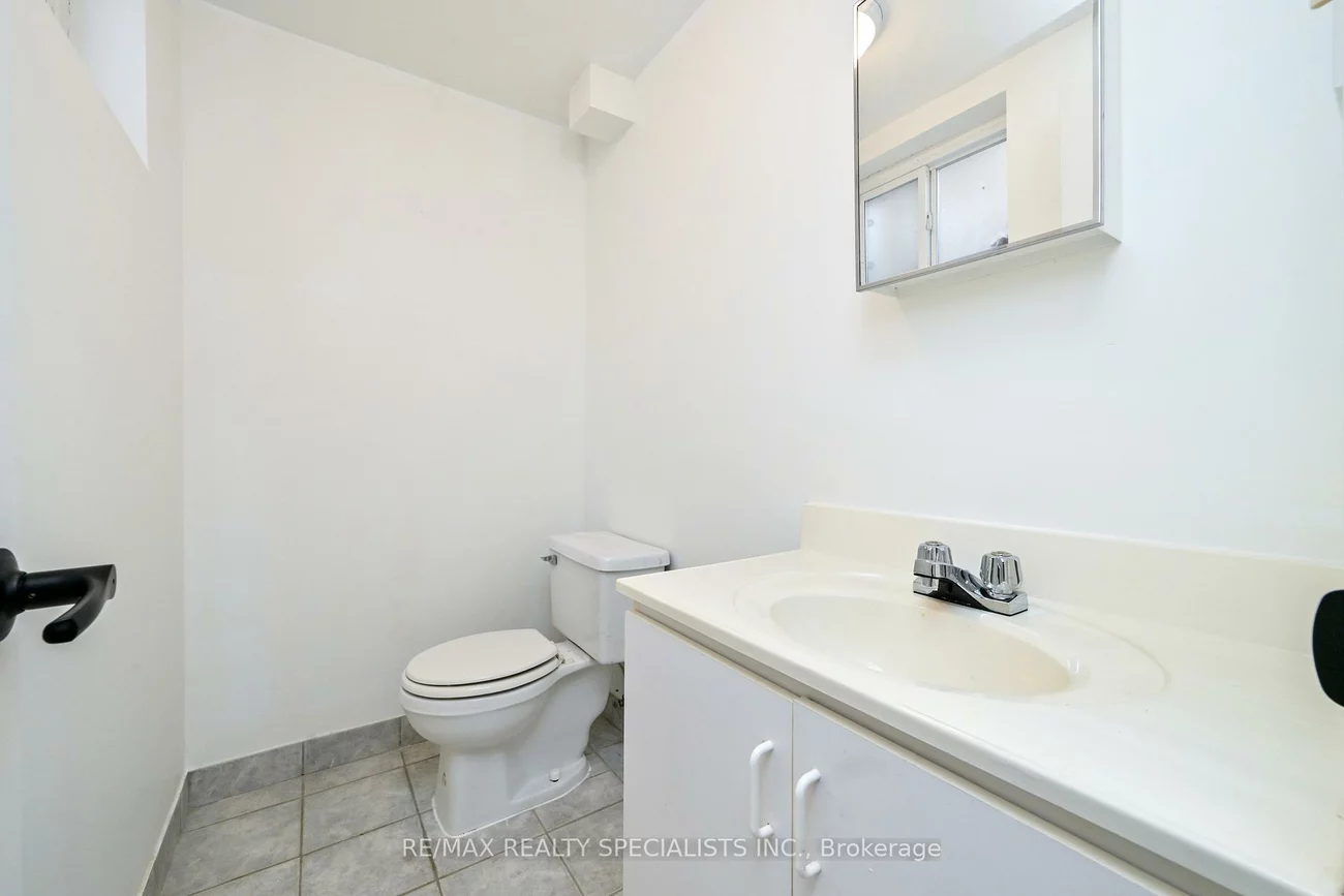 8, Beechwood, Avondale, Brampton