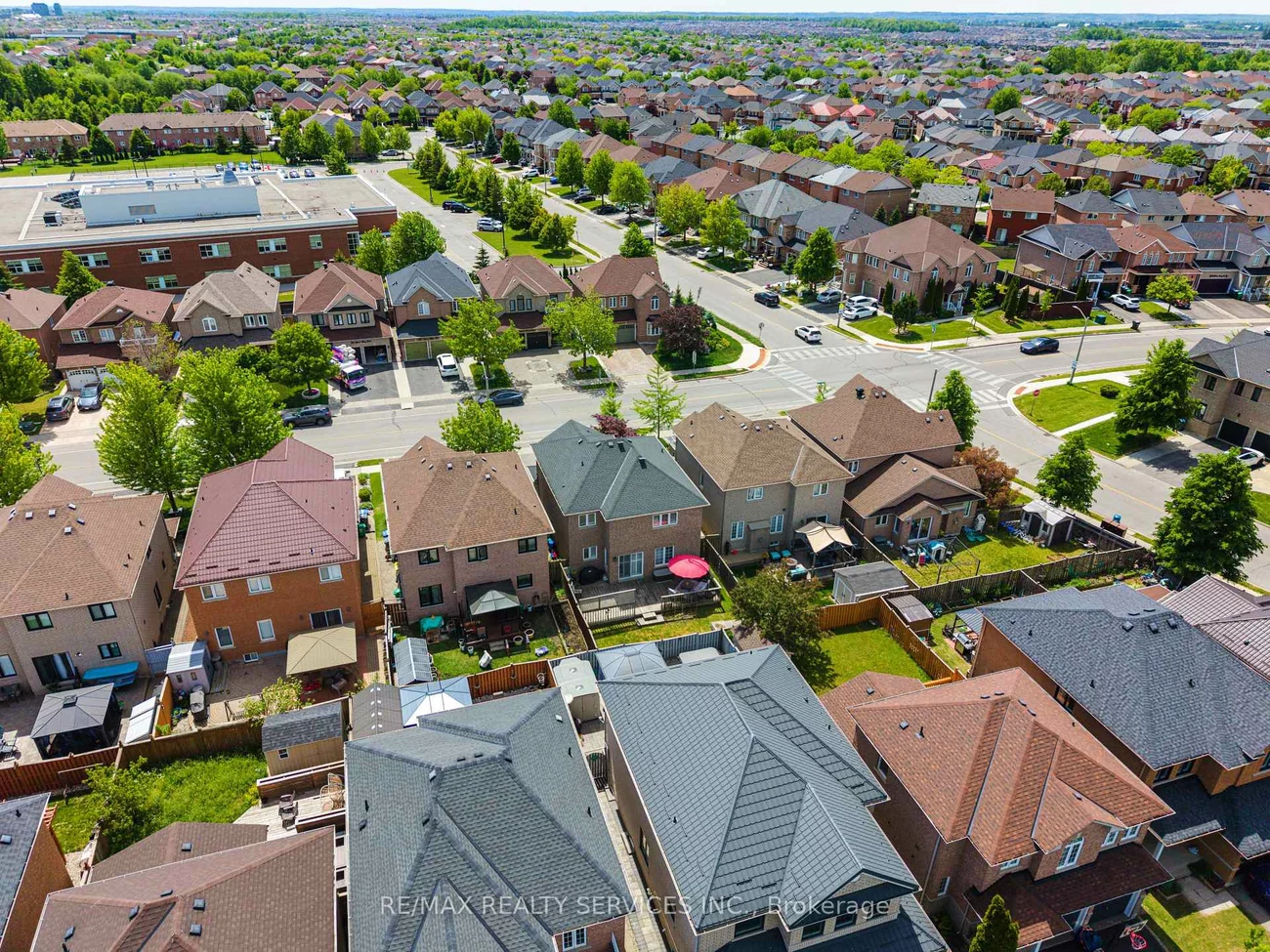 295, Queen Mary, Fletcher's Meadow, Brampton