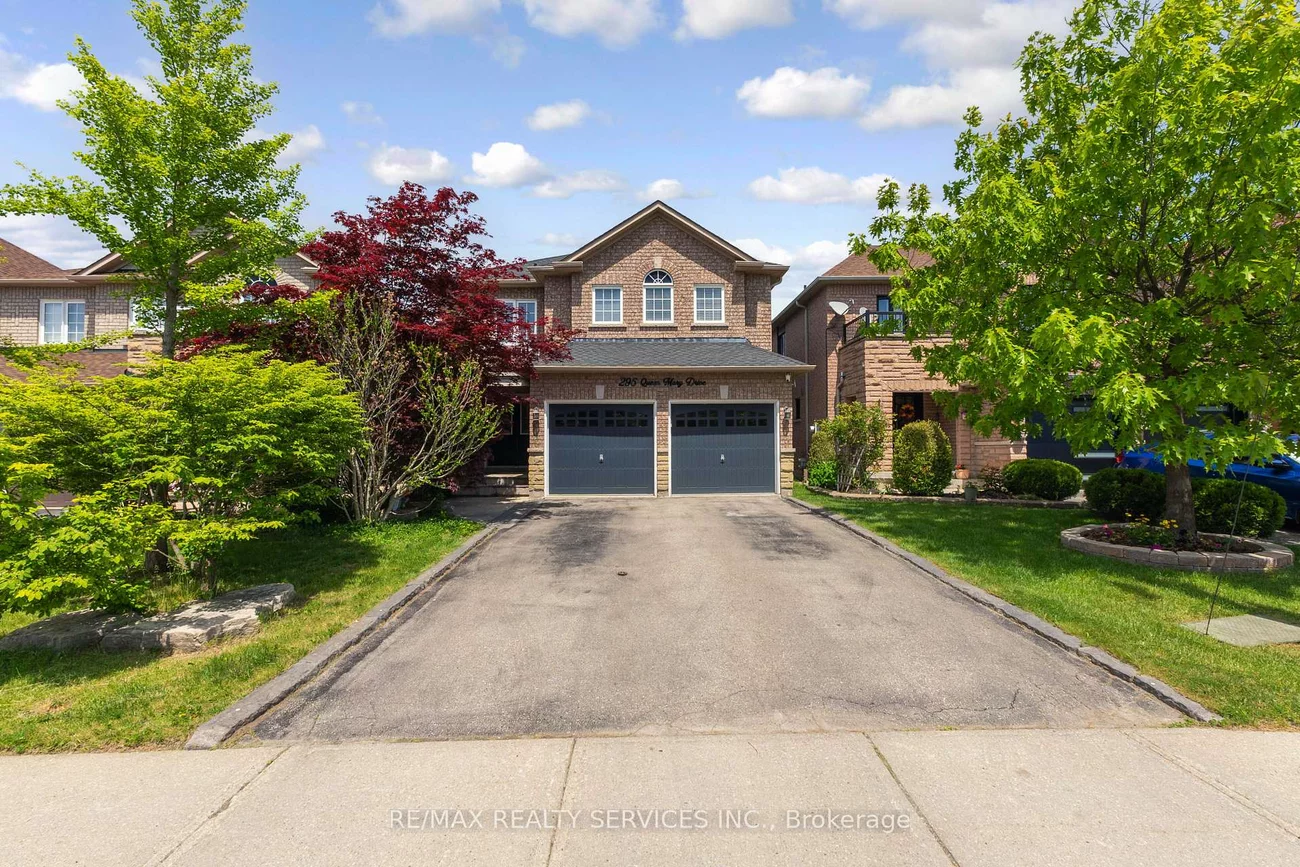 295, Queen Mary, Fletcher's Meadow, Brampton