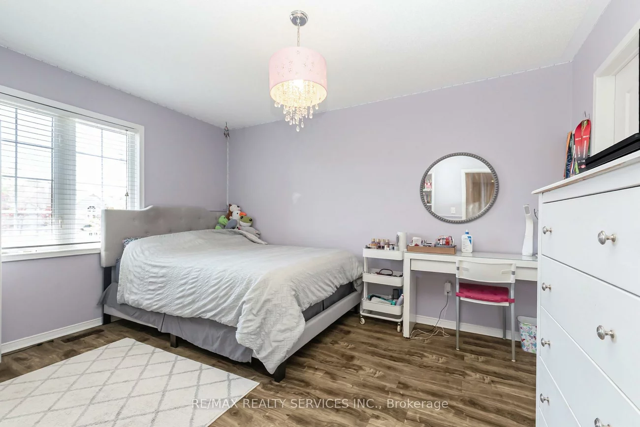 295, Queen Mary, Fletcher's Meadow, Brampton
