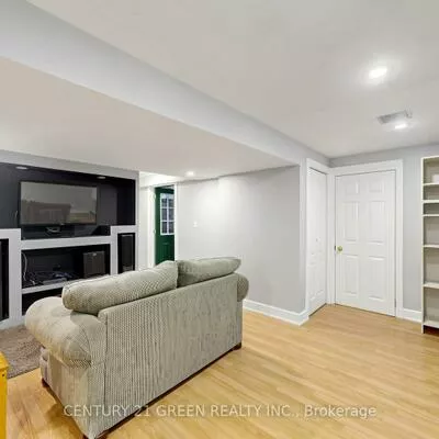 43, Hollowgrove, Vales of Castlemore, Brampton