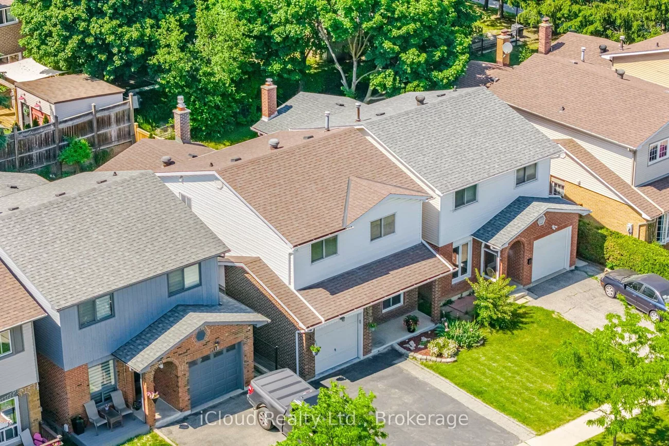 8, Lindridge, Westgate, Brampton