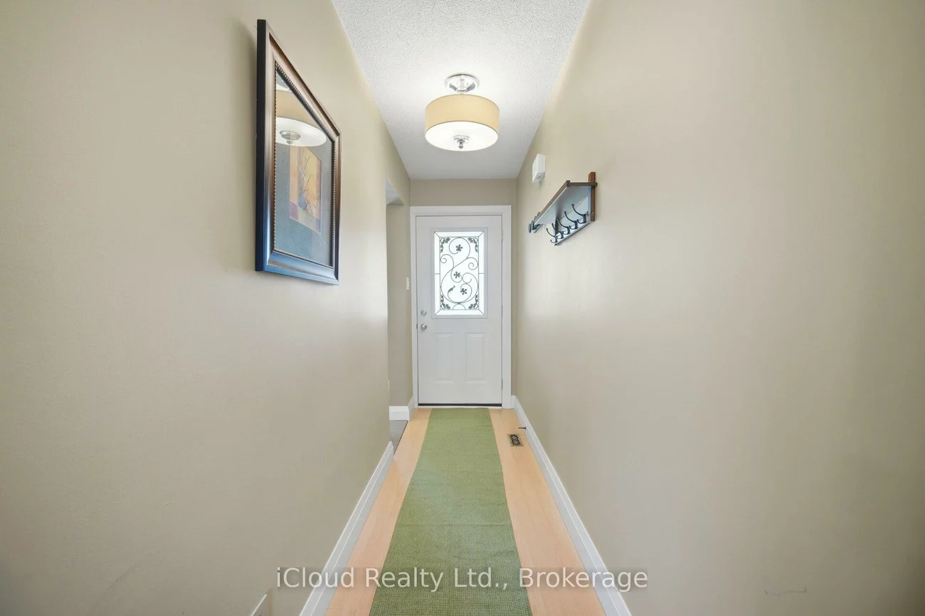 8, Lindridge, Westgate, Brampton