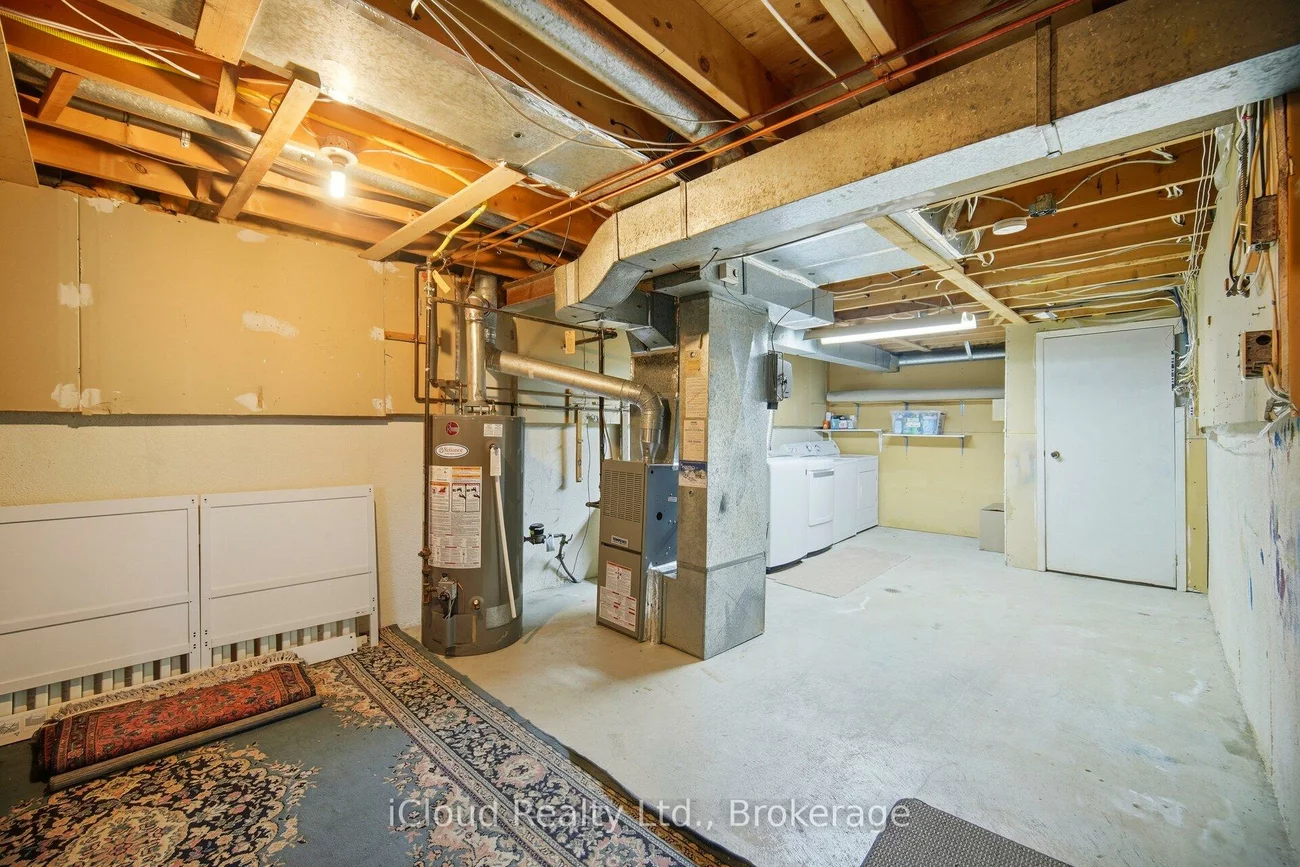 8, Lindridge, Westgate, Brampton