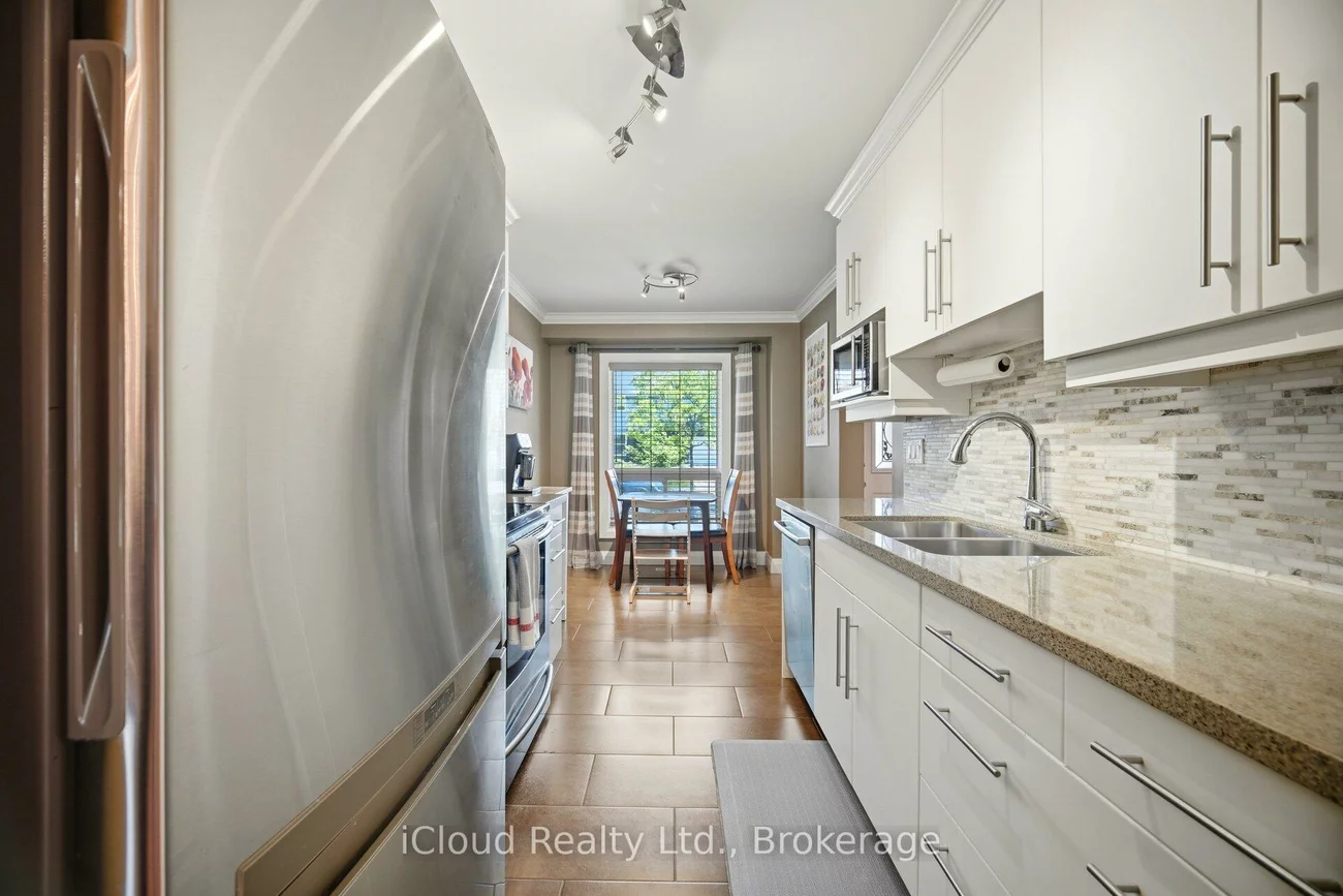 8, Lindridge, Westgate, Brampton