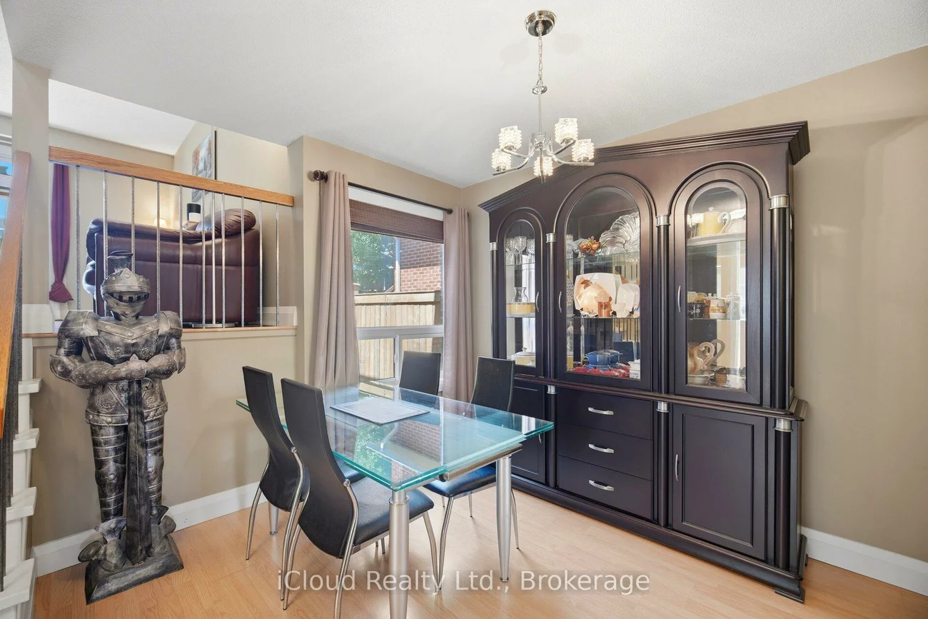 8, Lindridge, Westgate, Brampton