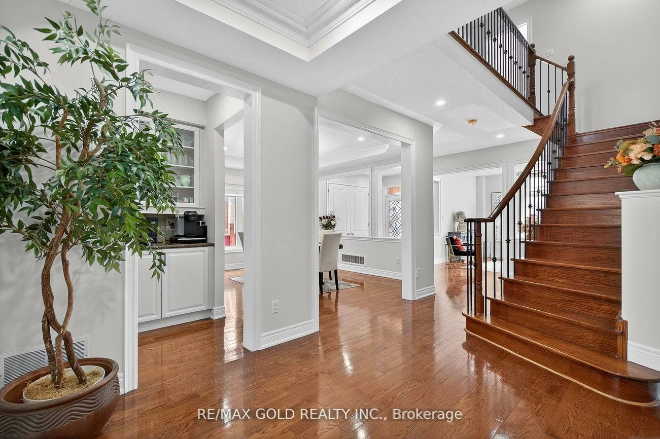 17, Maisonneuve, Vales of Castlemore North, Brampton