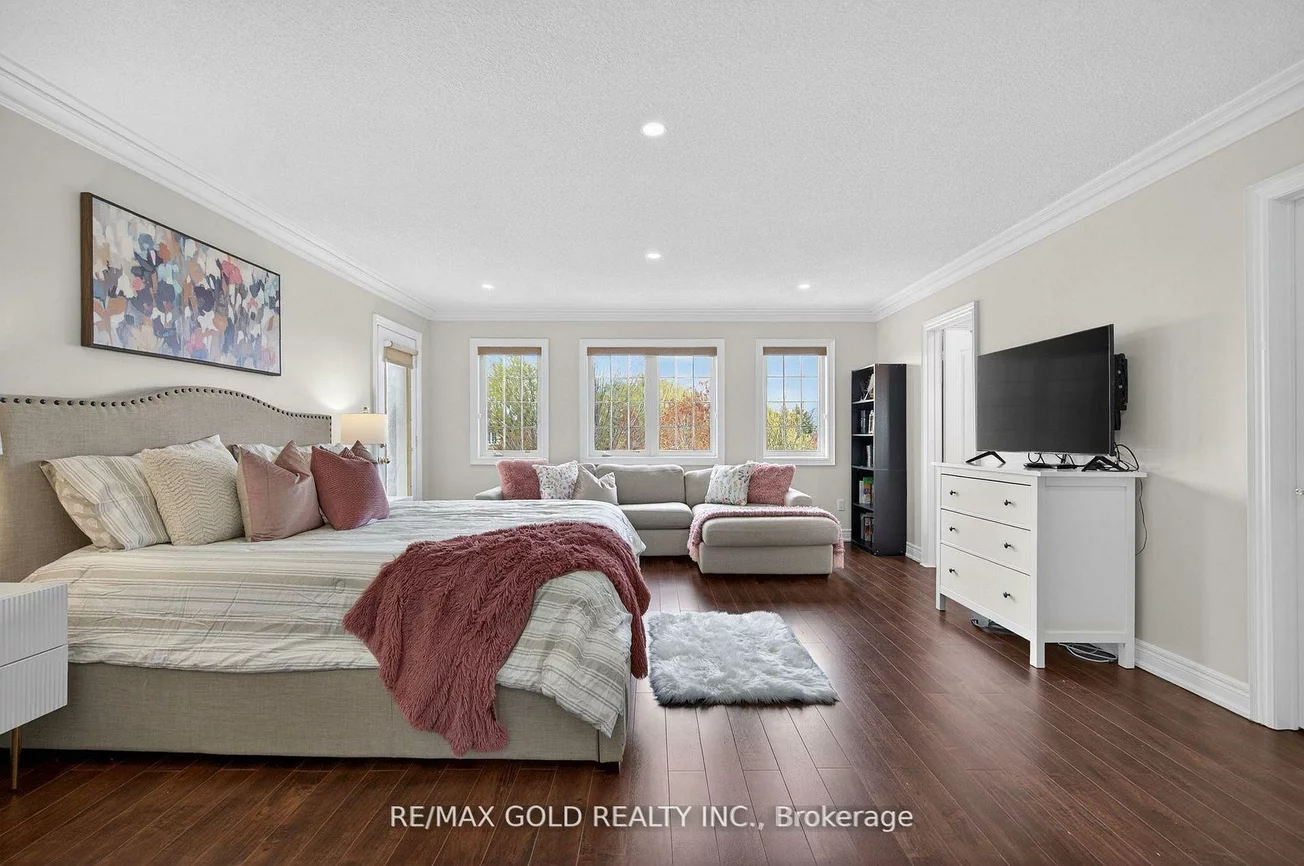 17, Maisonneuve, Vales of Castlemore North, Brampton