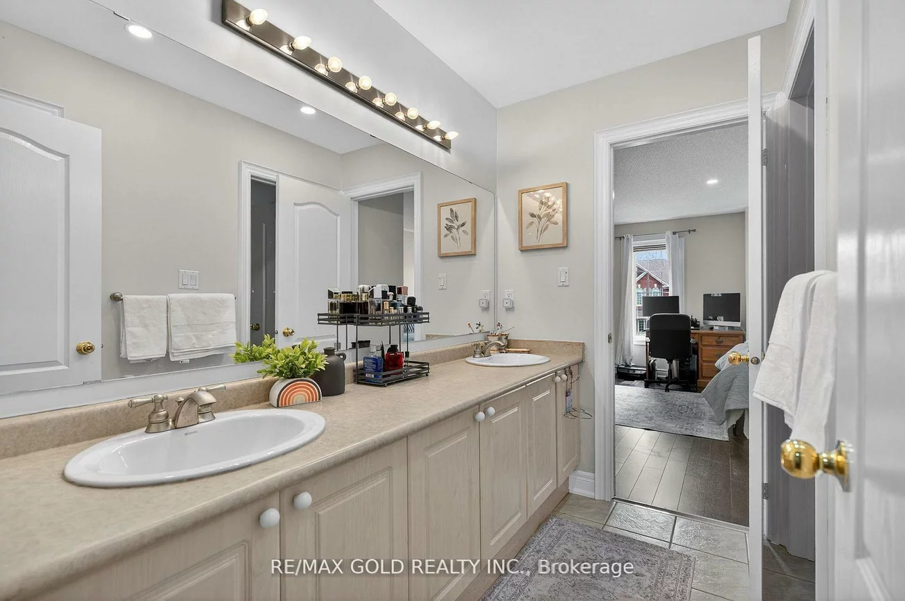 17, Maisonneuve, Vales of Castlemore North, Brampton