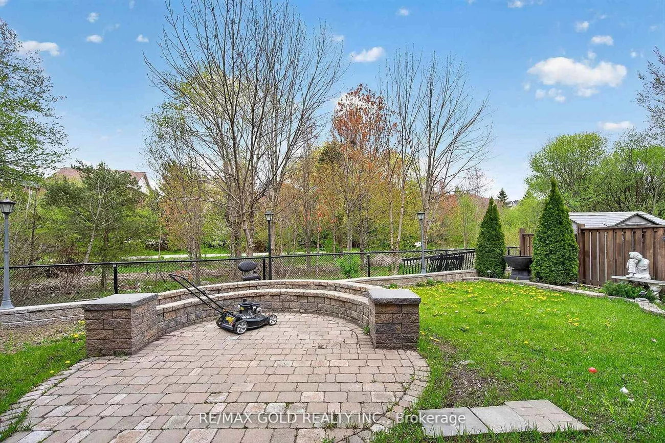 17, Maisonneuve, Vales of Castlemore North, Brampton
