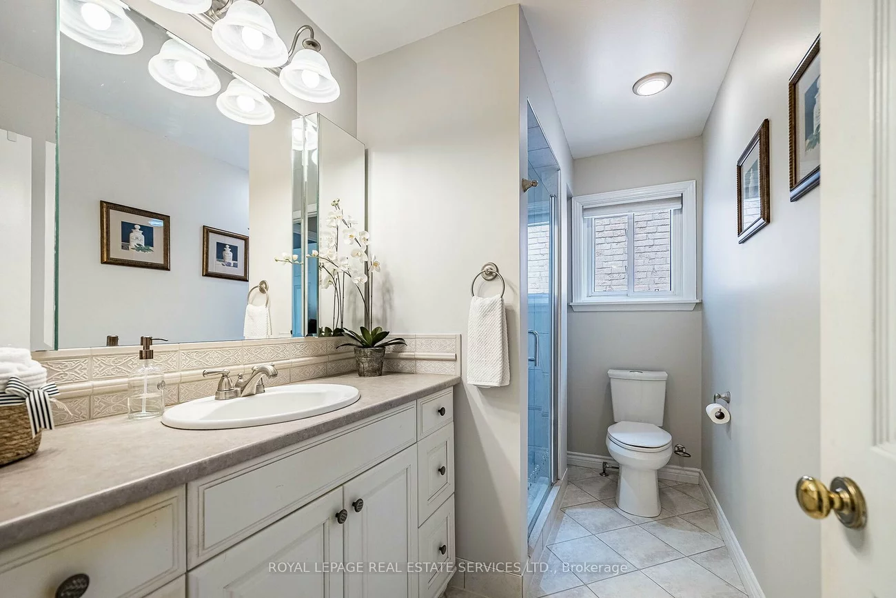 19, Newgreen, Westgate, Brampton