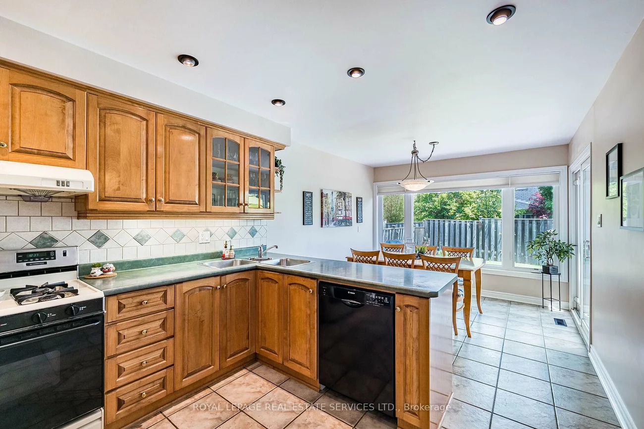 19, Newgreen, Westgate, Brampton