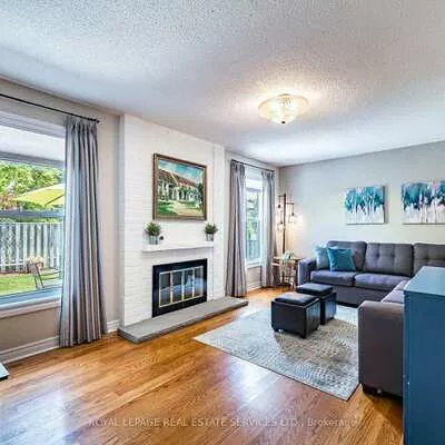 19, Newgreen, Westgate, Brampton