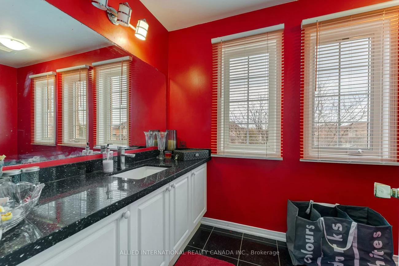 94, Earth Star, Sandringham-Wellington, Brampton