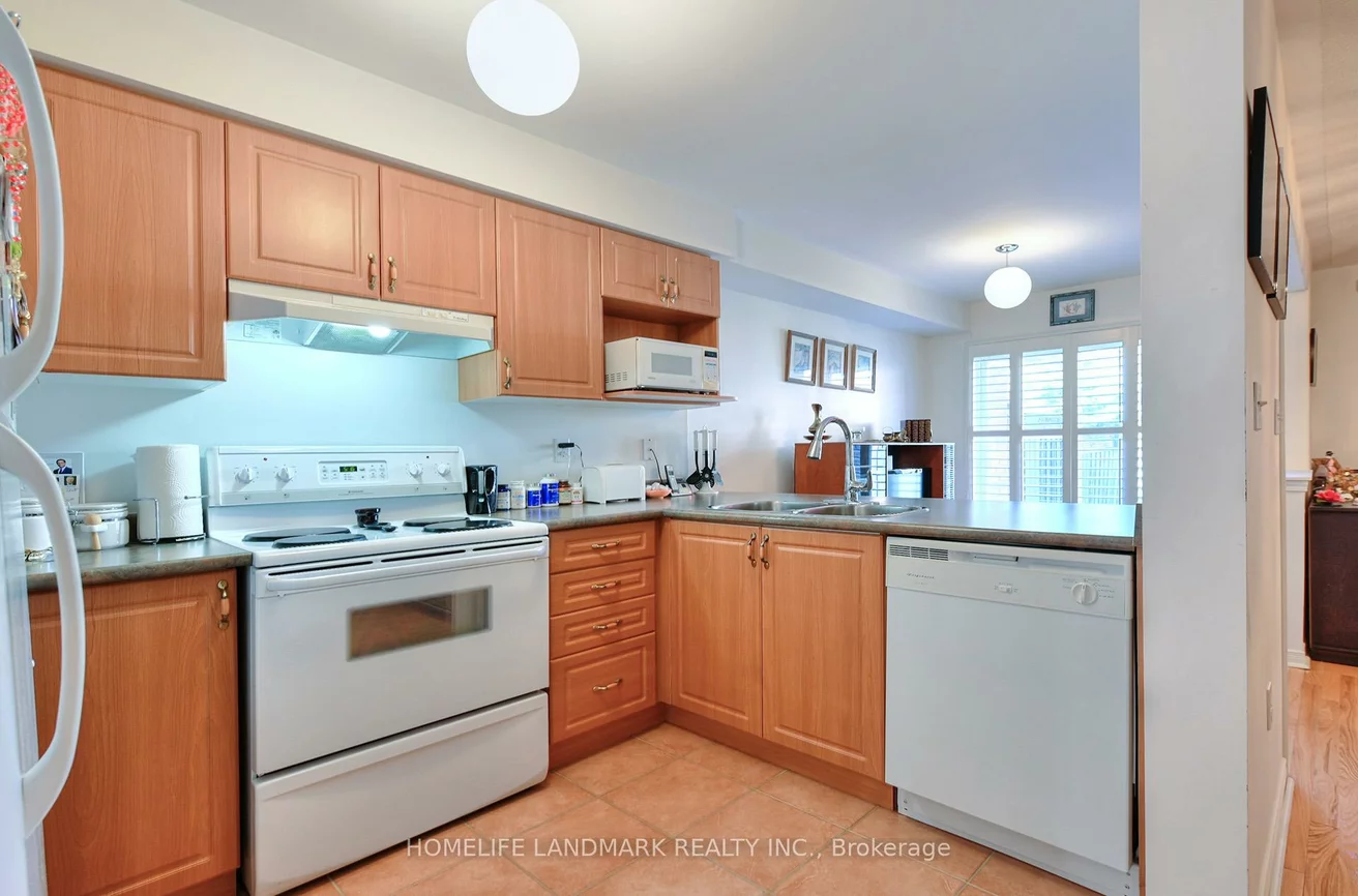 33, Fairway, Heart Lake East, Brampton