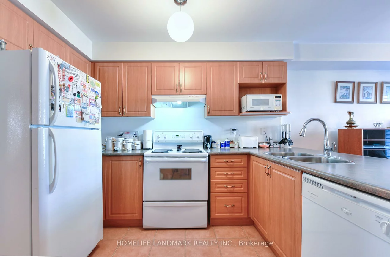 33, Fairway, Heart Lake East, Brampton