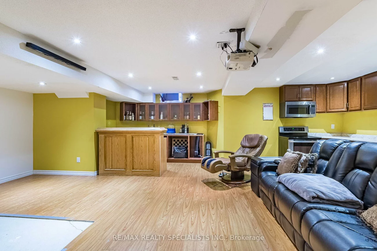 49, Maisonneuve, Vales of Castlemore North, Brampton