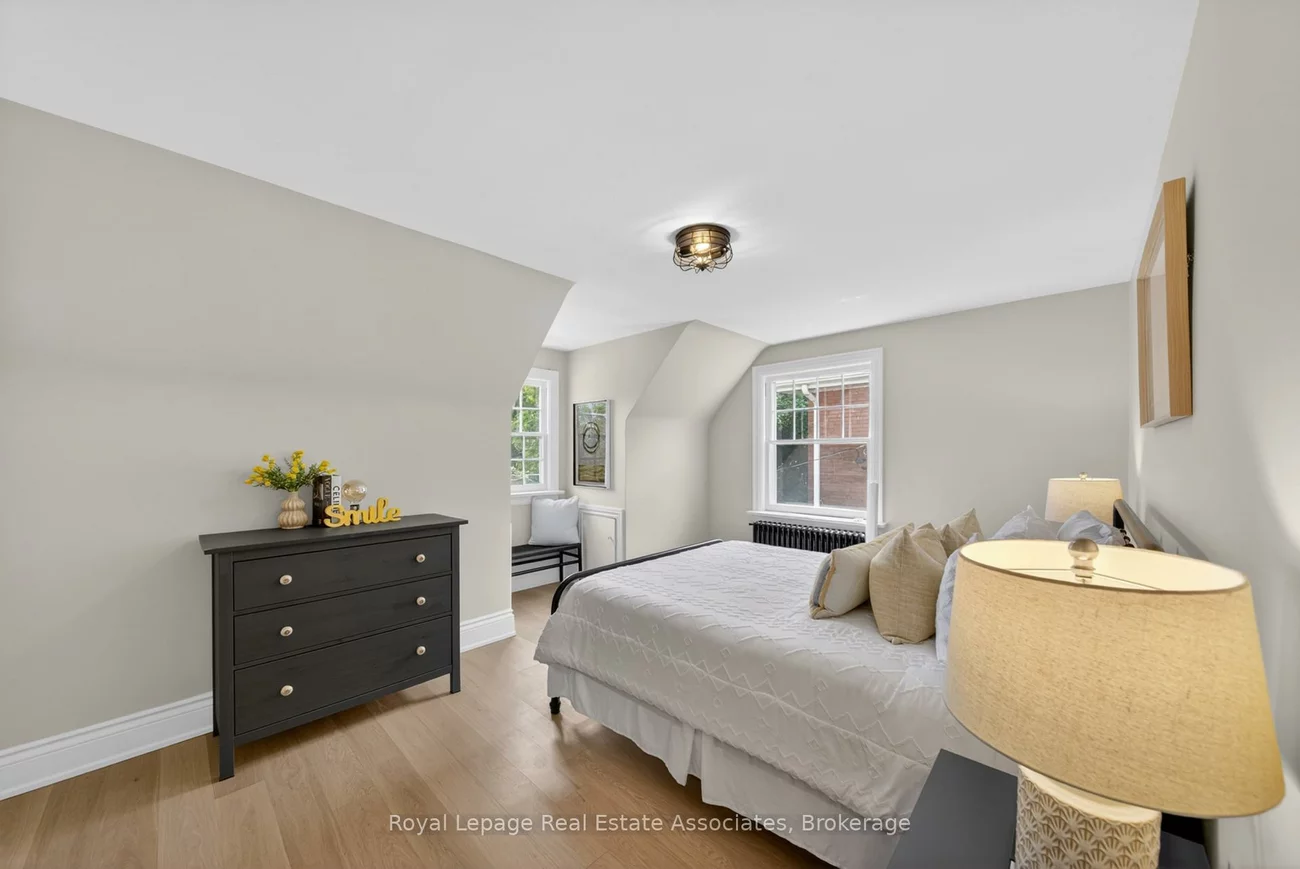 24, Peel, Downtown Brampton, Brampton