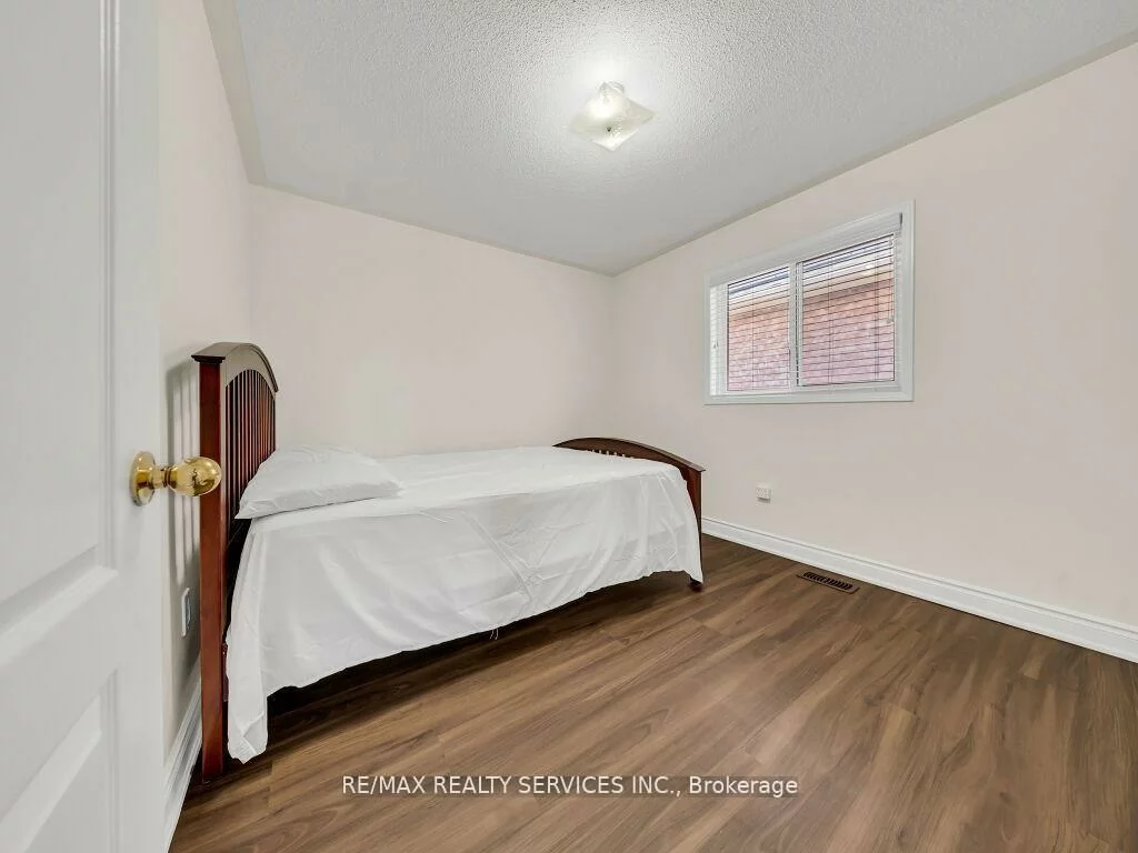 15, Lockburn, Fletcher's Meadow, Brampton