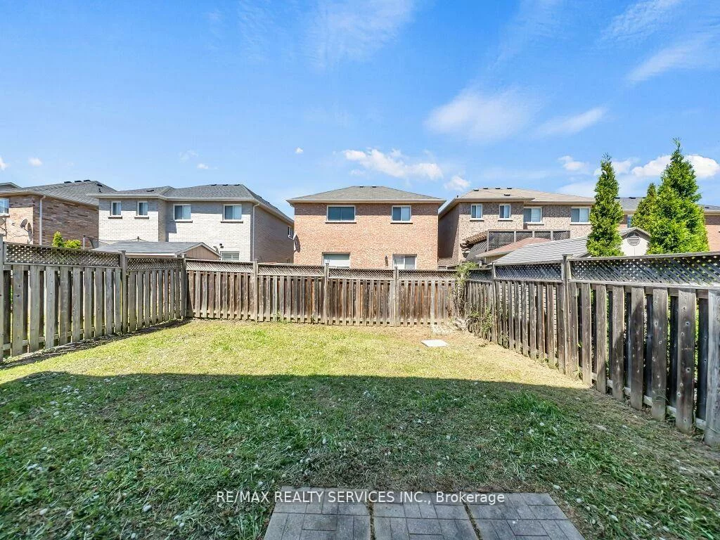 15, Lockburn, Fletcher's Meadow, Brampton