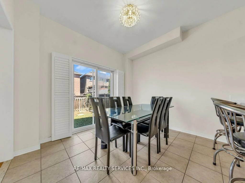 15, Lockburn, Fletcher's Meadow, Brampton