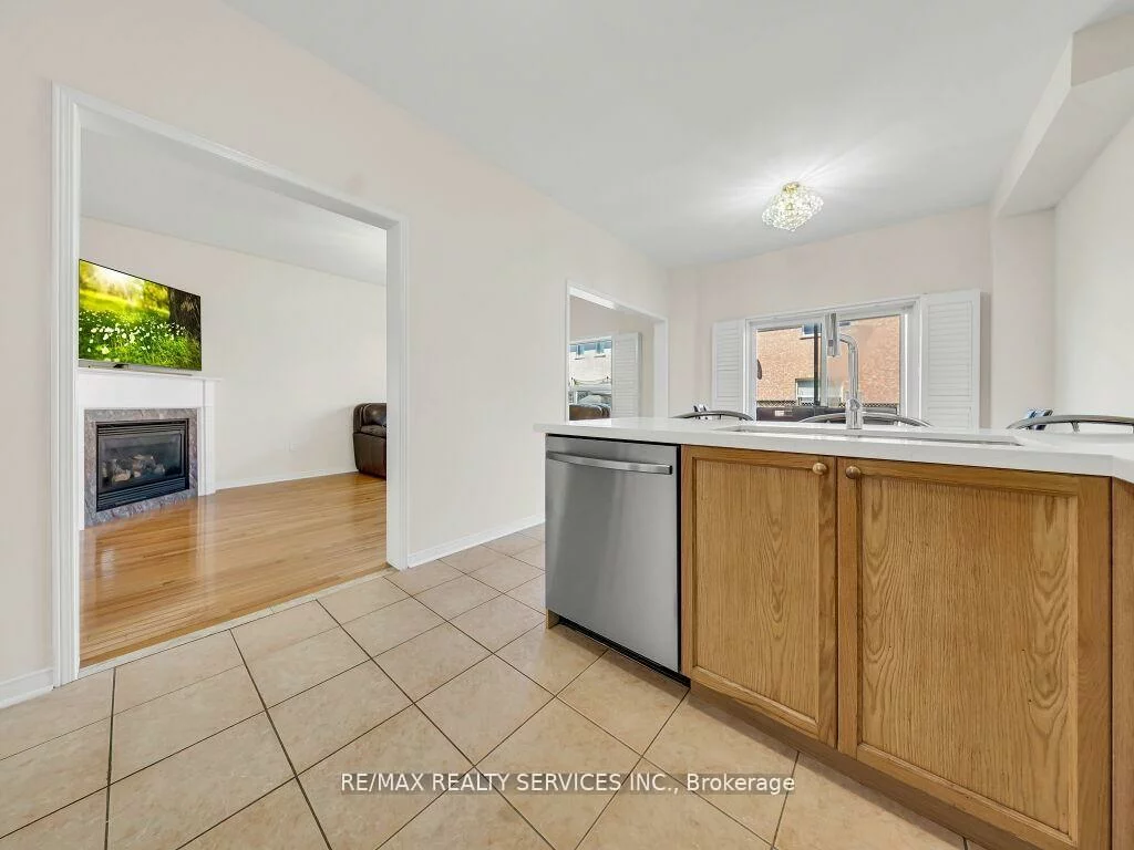15, Lockburn, Fletcher's Meadow, Brampton