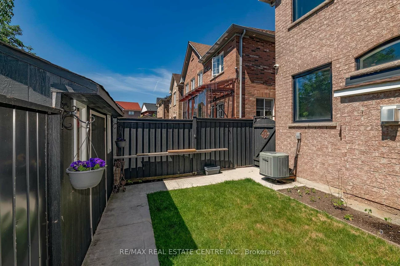 41, Ranchero, Fletcher's Meadow, Brampton