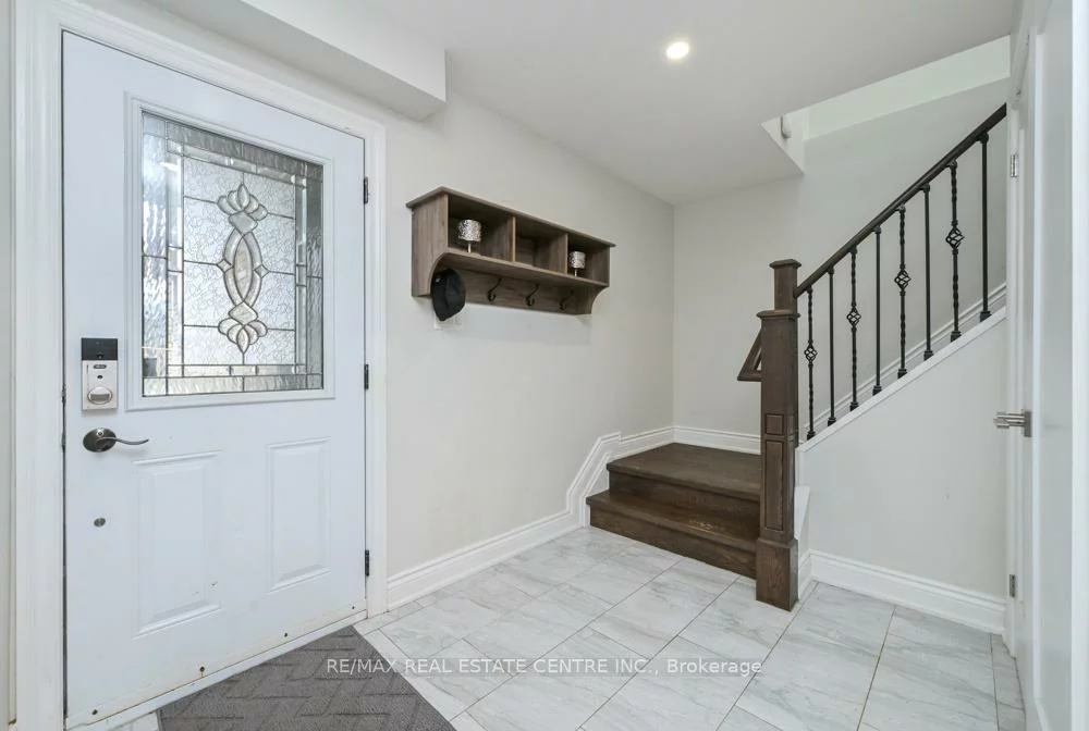 14, Borden Hill, Central Park, Brampton