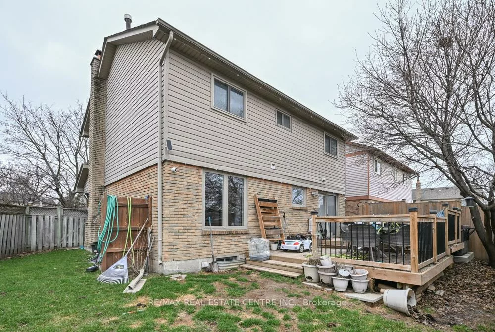 14, Borden Hill, Central Park, Brampton