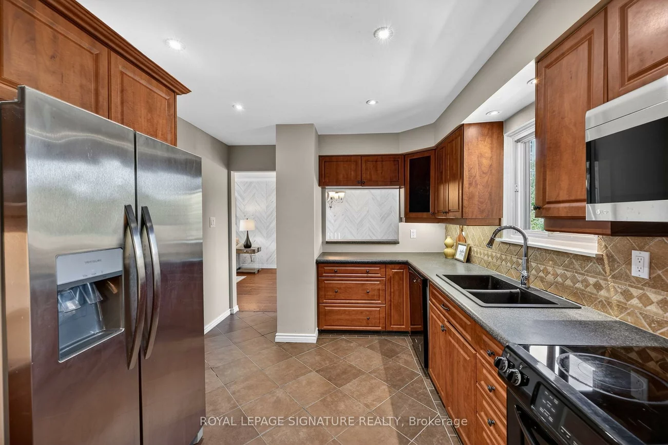 29, Mansfield, Central Park, Brampton