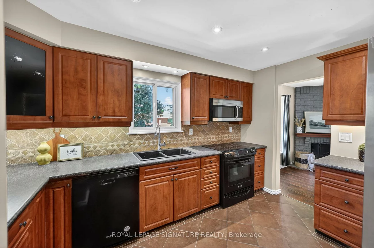 29, Mansfield, Central Park, Brampton