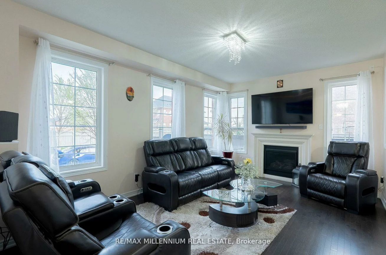 8, Zelda, Sandringham-Wellington North, Brampton