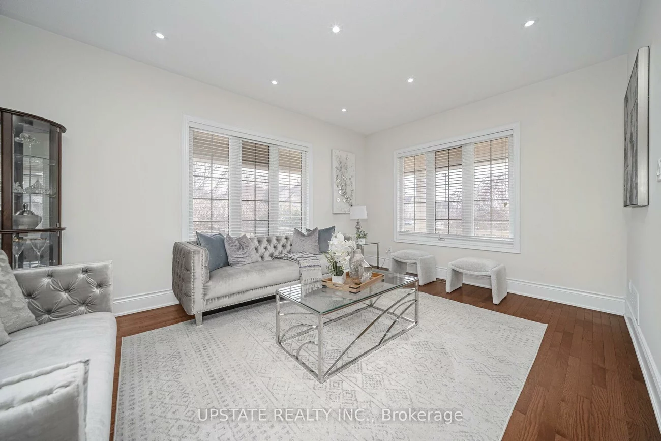 2, Beachville, Credit Valley, Brampton