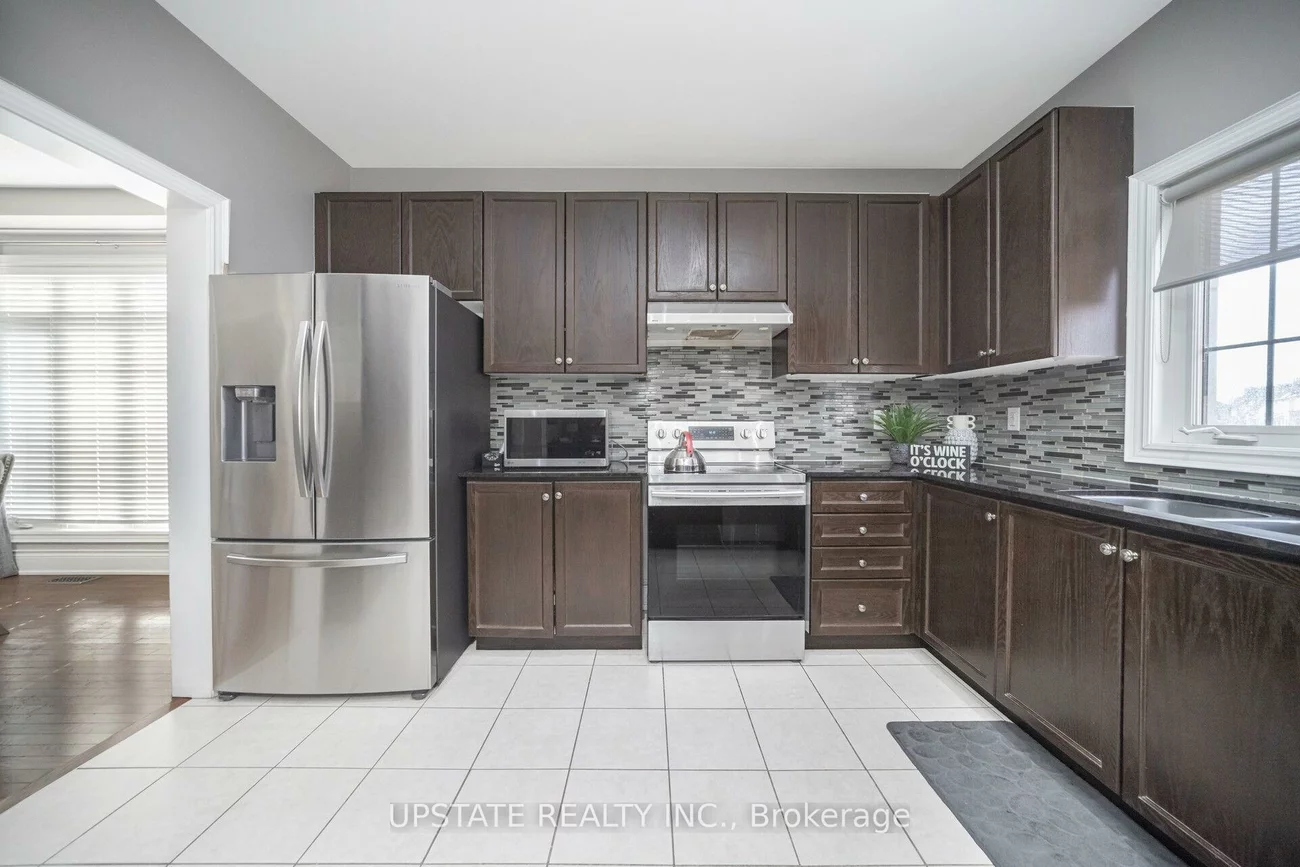 2, Beachville, Credit Valley, Brampton