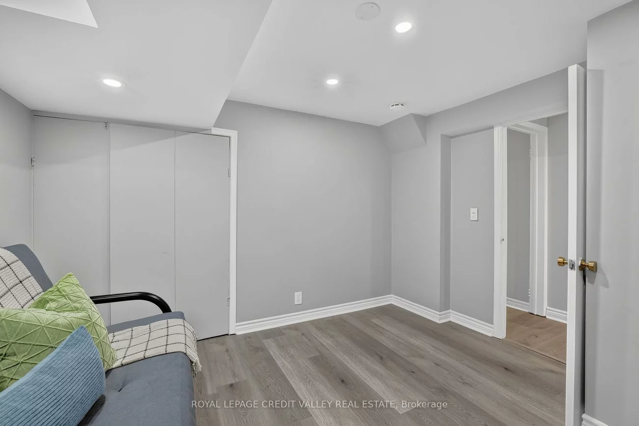 80, Cornwall, Brampton East, Brampton