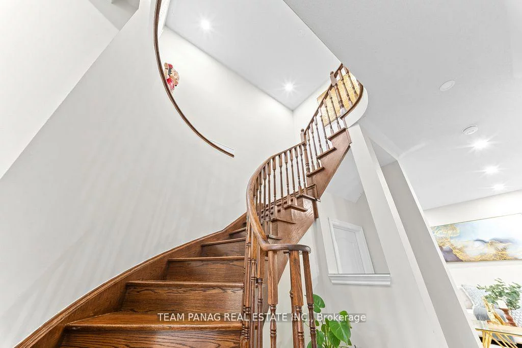 11, Powell, Sandringham-Wellington, Brampton