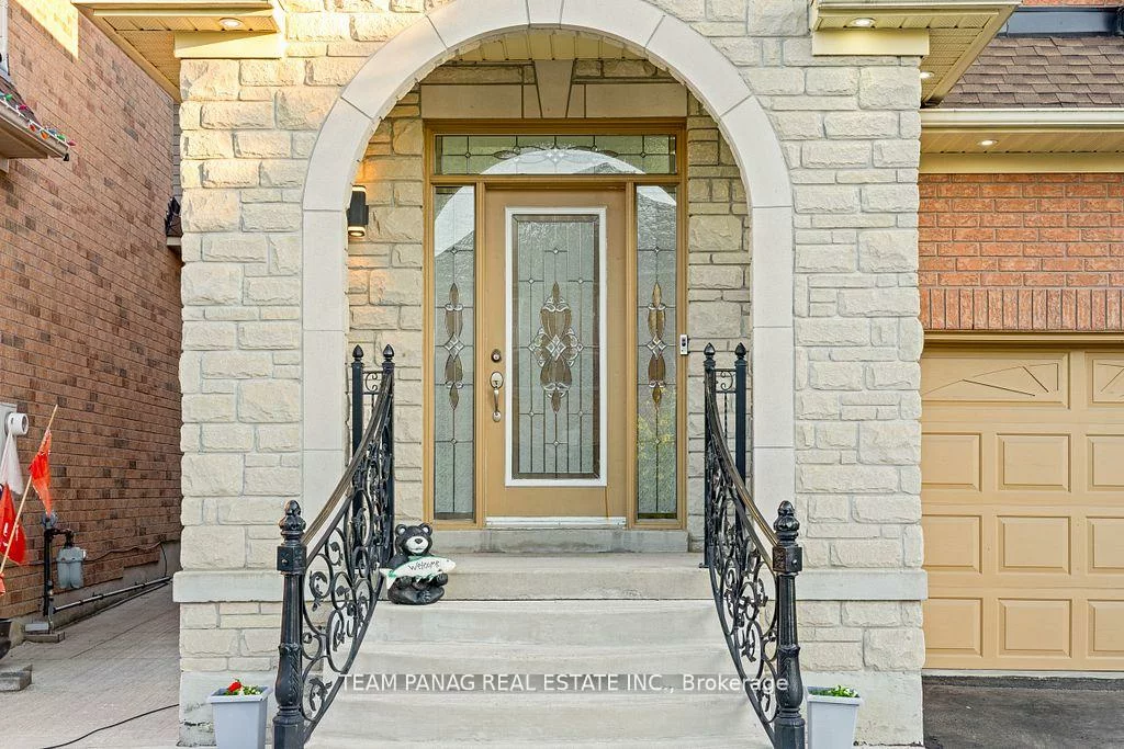 11, Powell, Sandringham-Wellington, Brampton