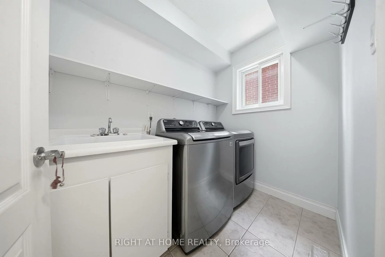 29, Sunforest, Heart Lake West, Brampton