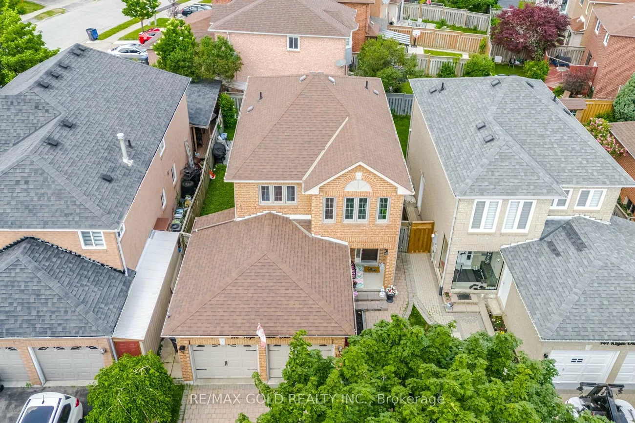 143, Royal Orchard, Brampton West, Brampton